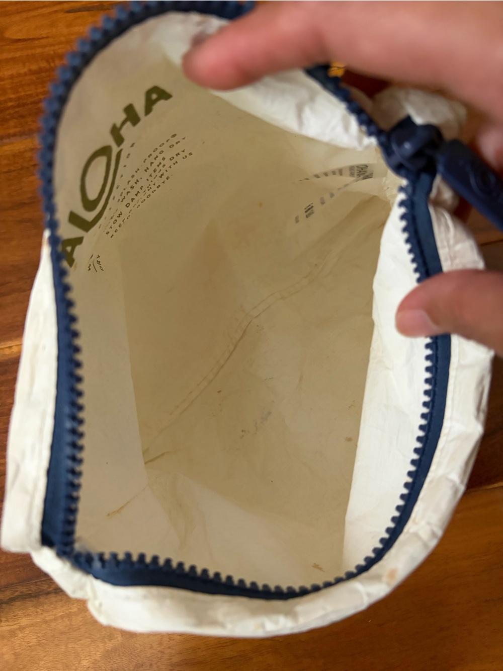 ALOHA COLLECTION small pouch - Picture 8 of 10